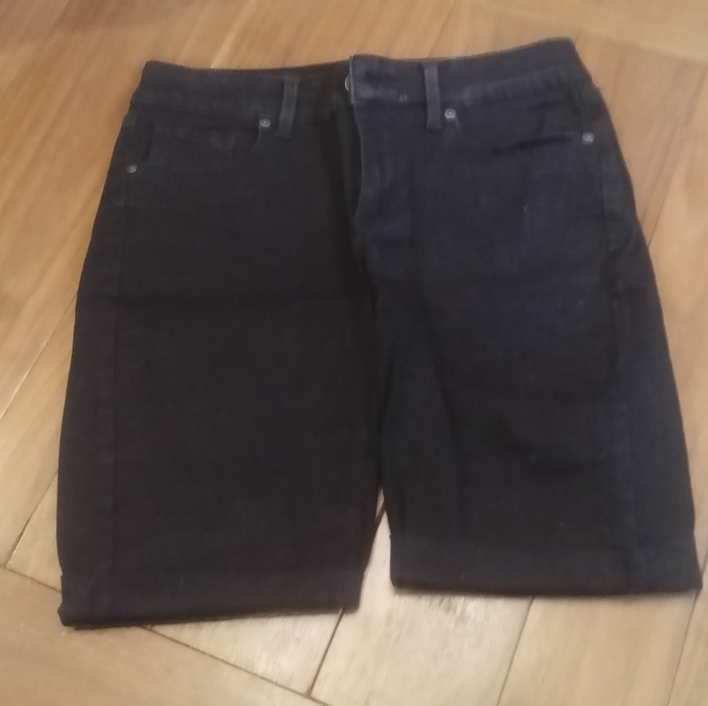 Women's s Black Denim Bermuda Shorts, Skinny Leg, Sz 4, Style & Co.